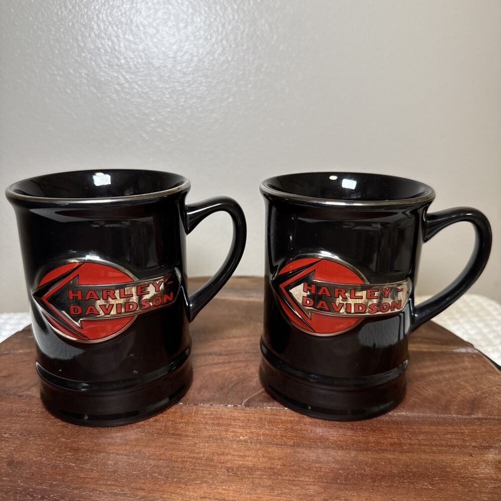 Harley Davidson Duo Glide Sculpted Mugs Pair Black Ceramic 2005 H-D